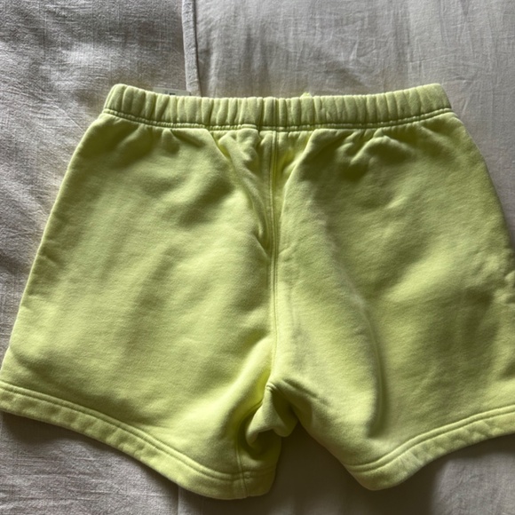 KHY by Kylie Jenner - Picture 4 of 5